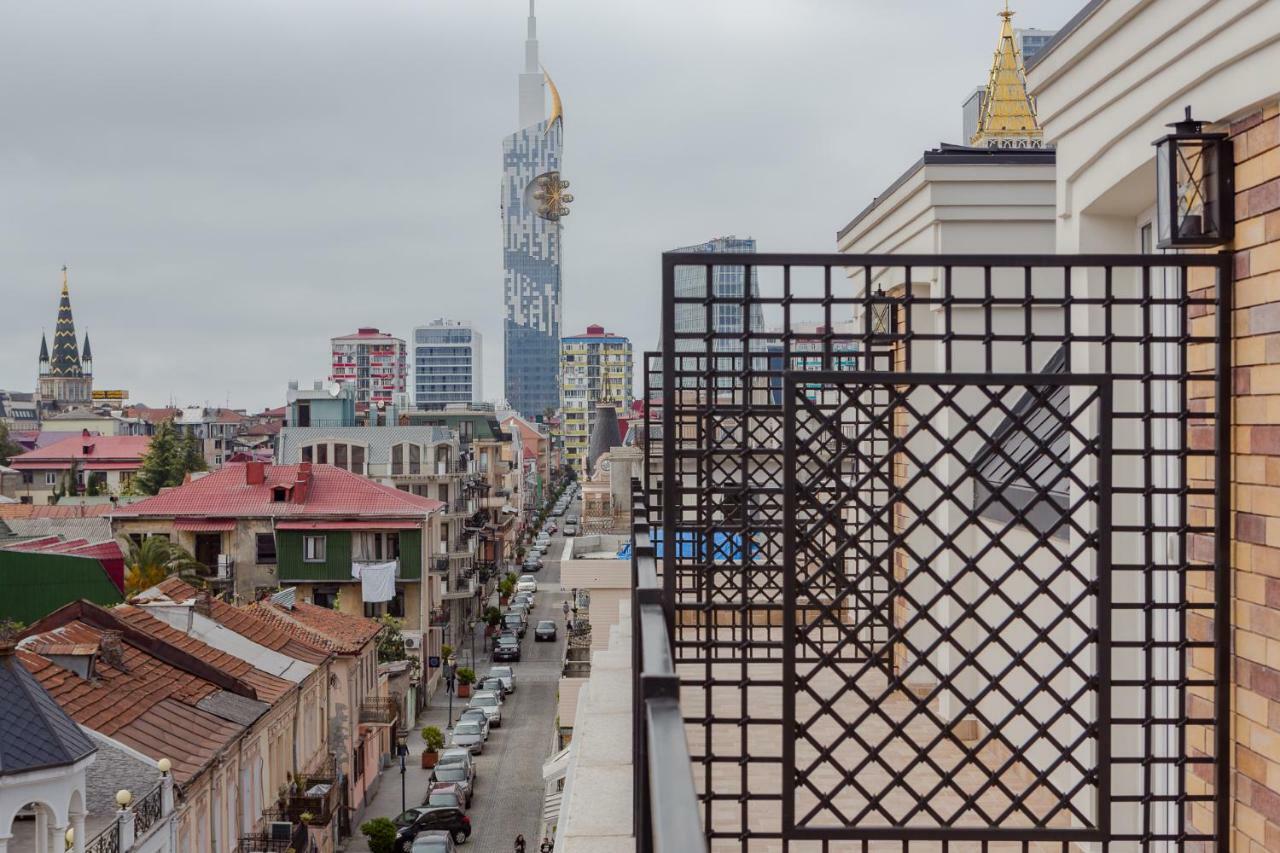 Hotel Bloom Batumi Exterior foto